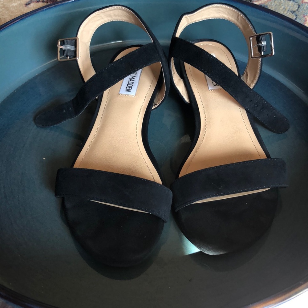 Steve Madden Black Strap Sandals